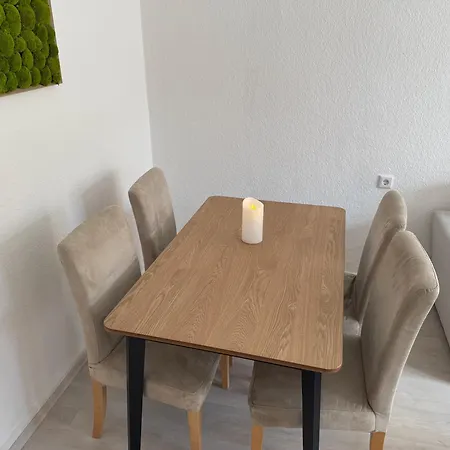 56qm Erdgeschoss-wohnung Zentral In Ehrenfeld Mit Balkon Apartment Bochum