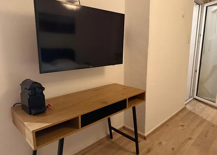 56qm Erdgeschoss-wohnung Zentral In Ehrenfeld Mit Balkon - Friederika Ii 公寓 *