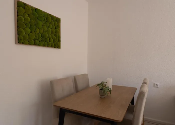 56qm Erdgeschoss-wohnung Zentral In Ehrenfeld Mit Balkon - Friederika Ii * 波鸿